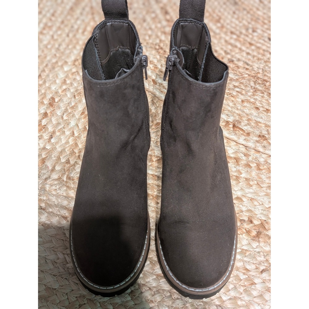 Kensie Kayla B Dark Brown Faux Suede Lug Sole Ankle Boots Women's 6M